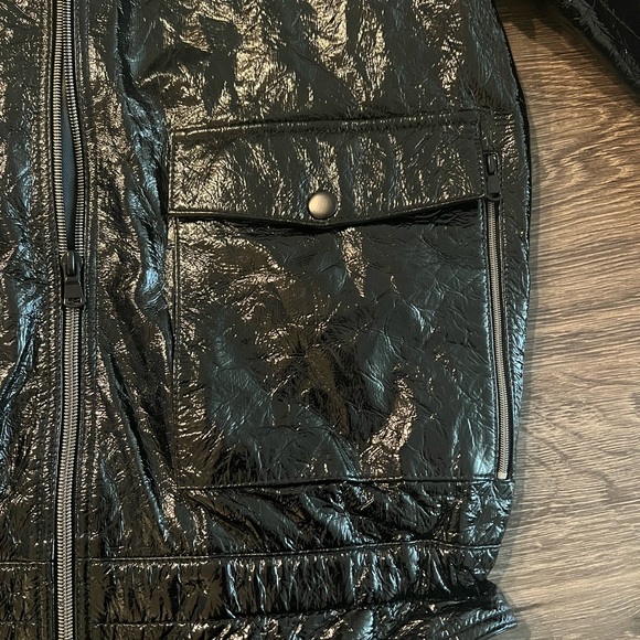 7 For All Mankind. Faux Fur Collar Patent Leather Jacket - Picture 6 of 11